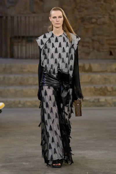Look 43